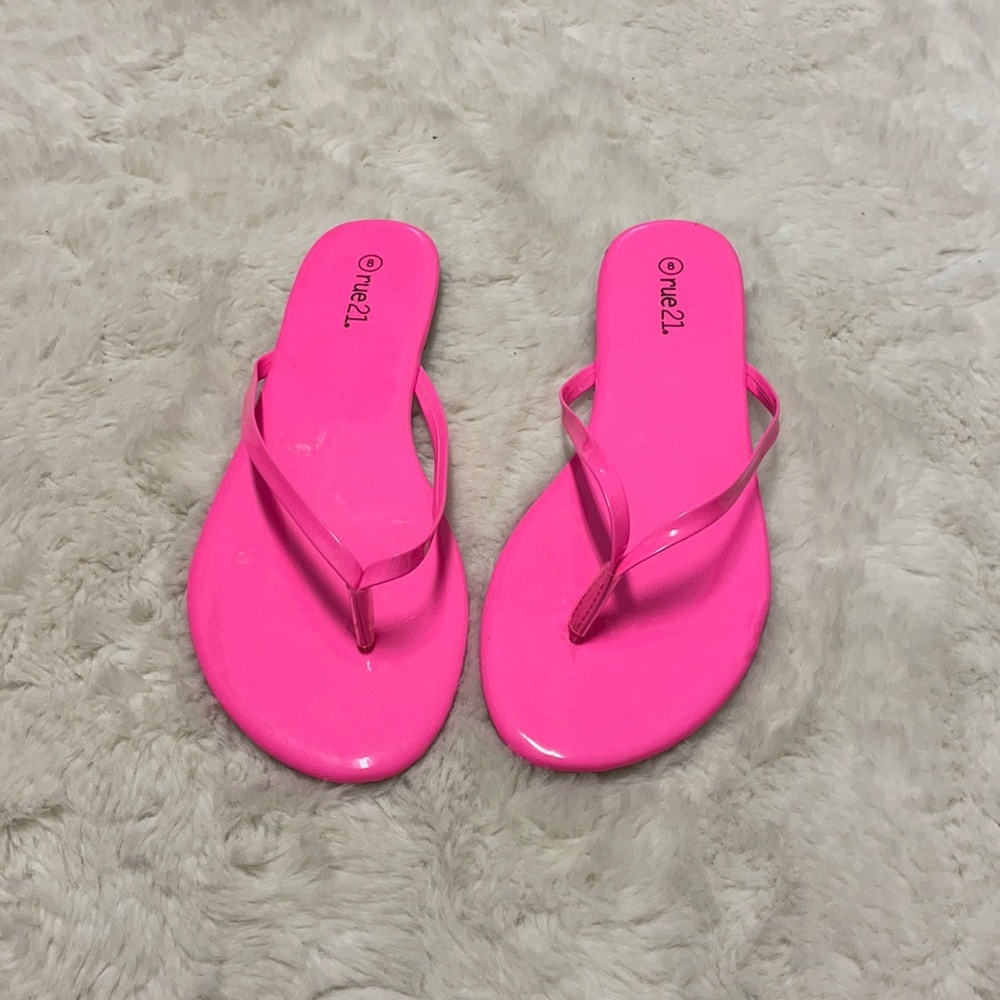 Women’s Pink Flip Flops